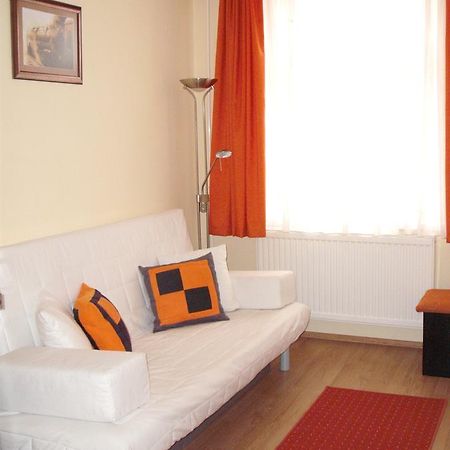 Lokomotiv Motel Eger Kültér fotó